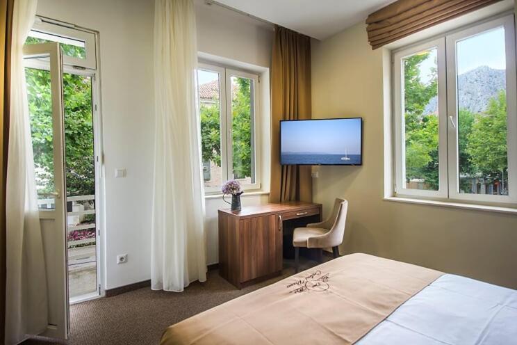 Central Luxury Rooms Omiš Zewnętrze zdjęcie