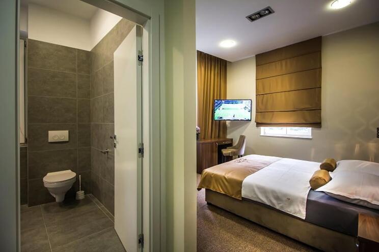 Central Luxury Rooms Omiš Zewnętrze zdjęcie